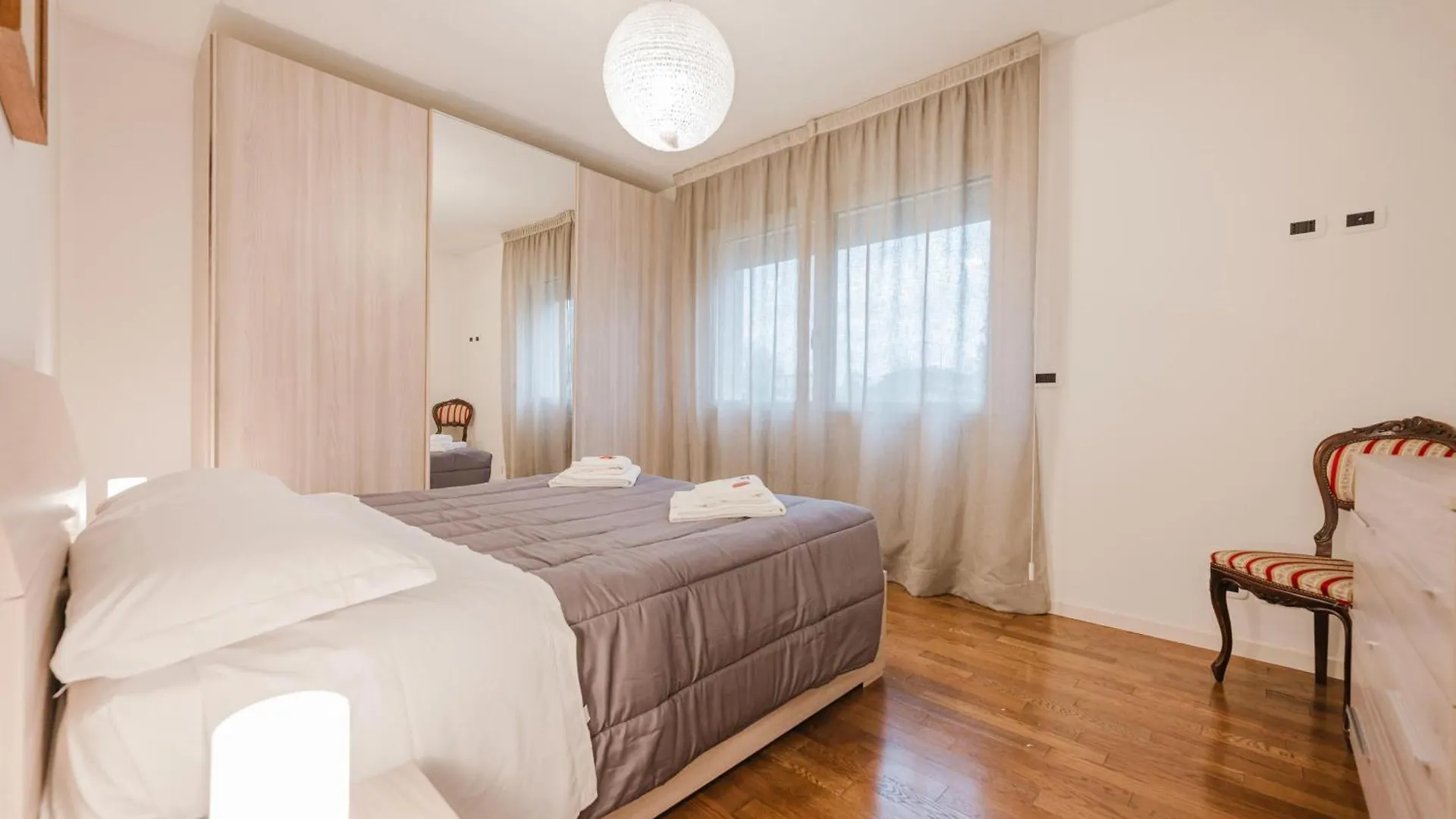 Lucrezia Suite - 10 Min From Venice & Free Parking 意大利