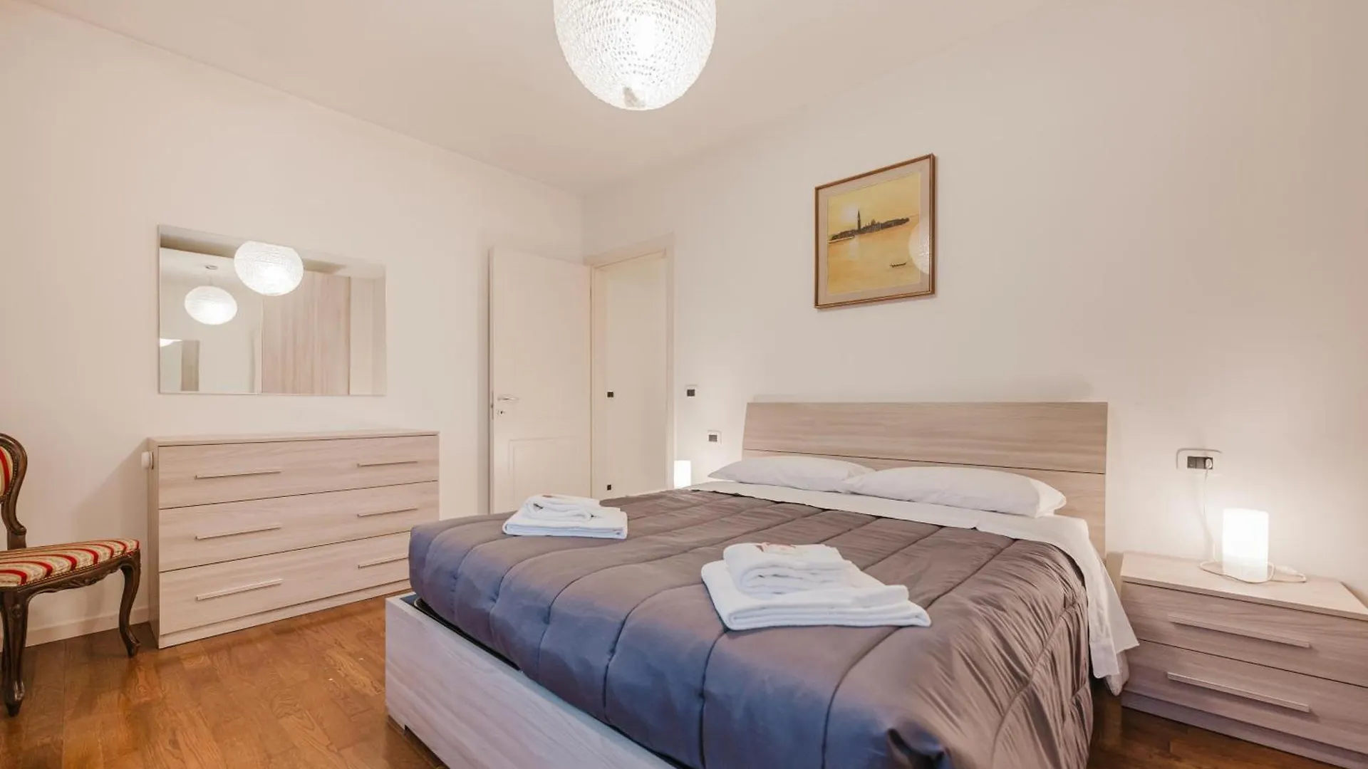 Lucrezia Suite - 10 Min From Venice & Free Parking Appartamento
